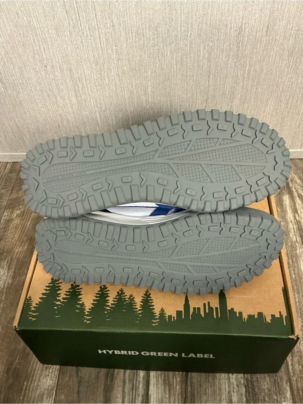 Hybrid Green Label Men's Blue Mesh & Suede Trail Sneaker Size 9